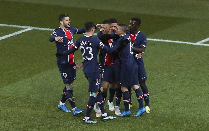 梅西：踢球不会在意纪录；希望能够参加2026世界杯（梅西：踢球不看重纪录，盼出战2026年世界杯）