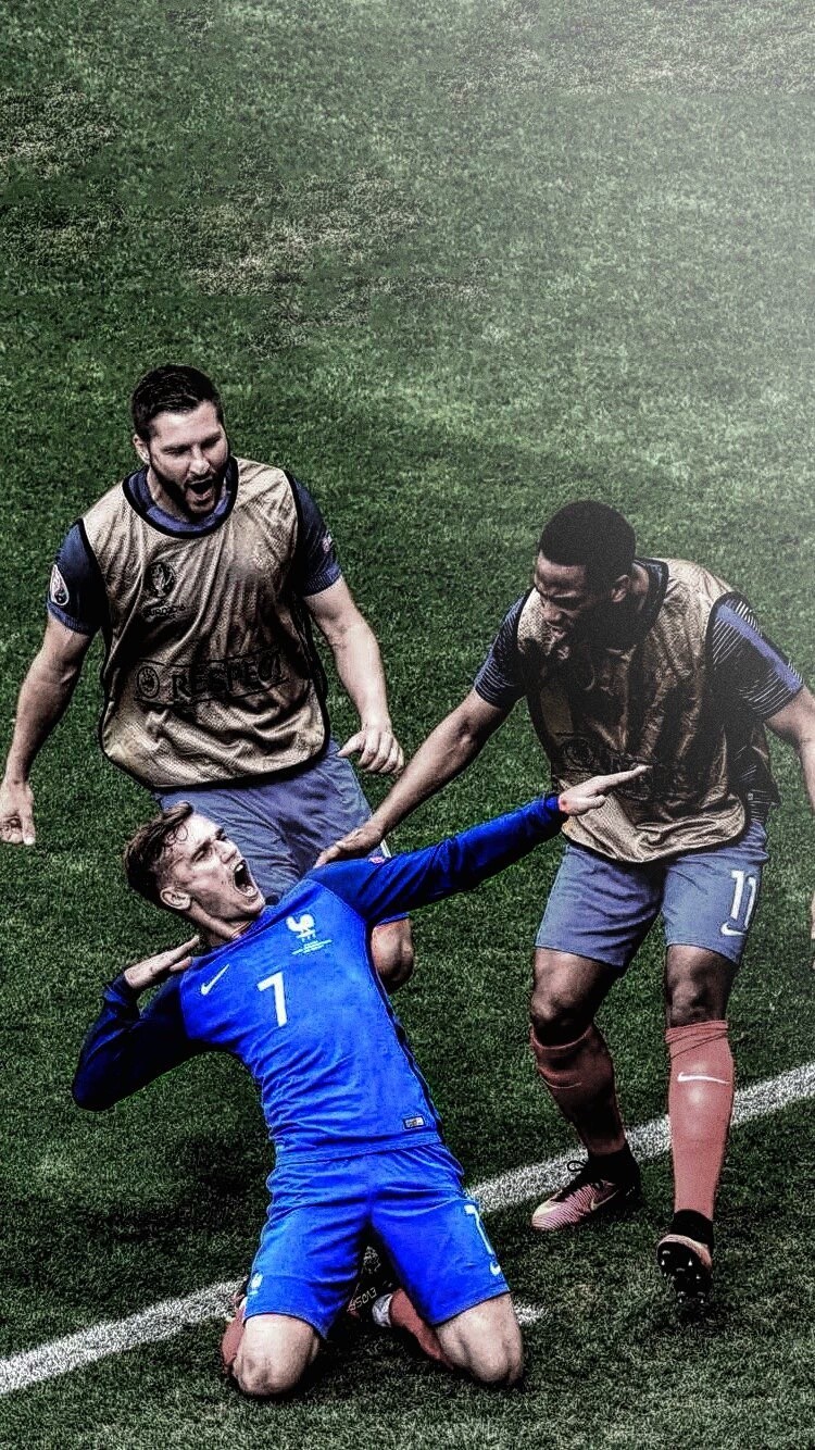 土媒：加拉塔萨雷想在1月引进吕迪格，球员与皇马合同6月到期（土媒称加拉塔萨雷欲一月签下吕迪格，其与皇马合同将于6月到期）