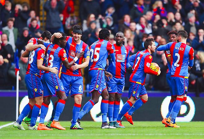 半场：热那亚1-1佛罗伦萨，厄斯蒂高破门，古德蒙德松点射（半场战平：热那亚1-1佛罗伦萨，厄斯蒂高建功，古德蒙德松点球命中）