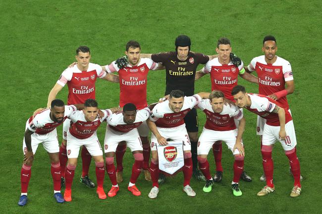 世界杯预选赛爆大冷，豪门惨败震惊全球（世界杯预选赛冷门突袭，传统豪强折戟引发全球哗然）