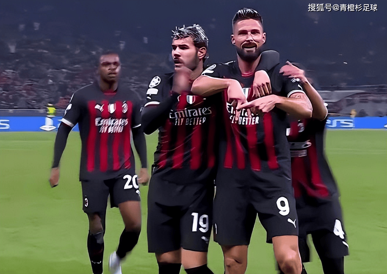 世体：巴萨仍考虑签格里马尔多；坎塞洛、穆尼奥斯也愿意加盟（世界体育报：巴萨仍在考虑引进格里马尔多，坎塞洛与穆尼奥斯也有加盟意向）