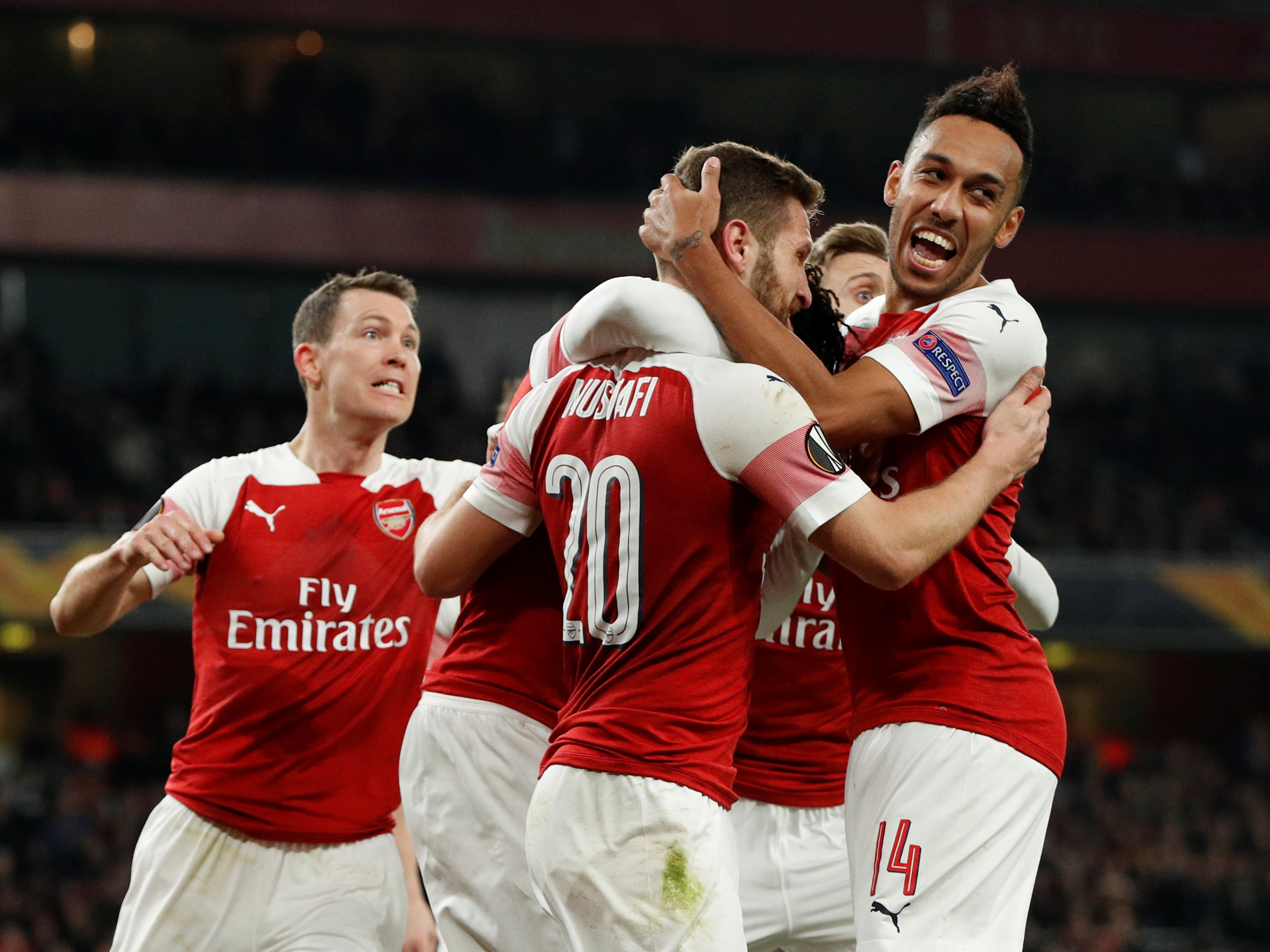 德天空：法兰克福中场乌尊肌肉受伤，预计12月欧冠踢巴萨复出（德媒：法兰克福中场乌尊肌肉受伤，预计12月欧冠战巴萨复出）