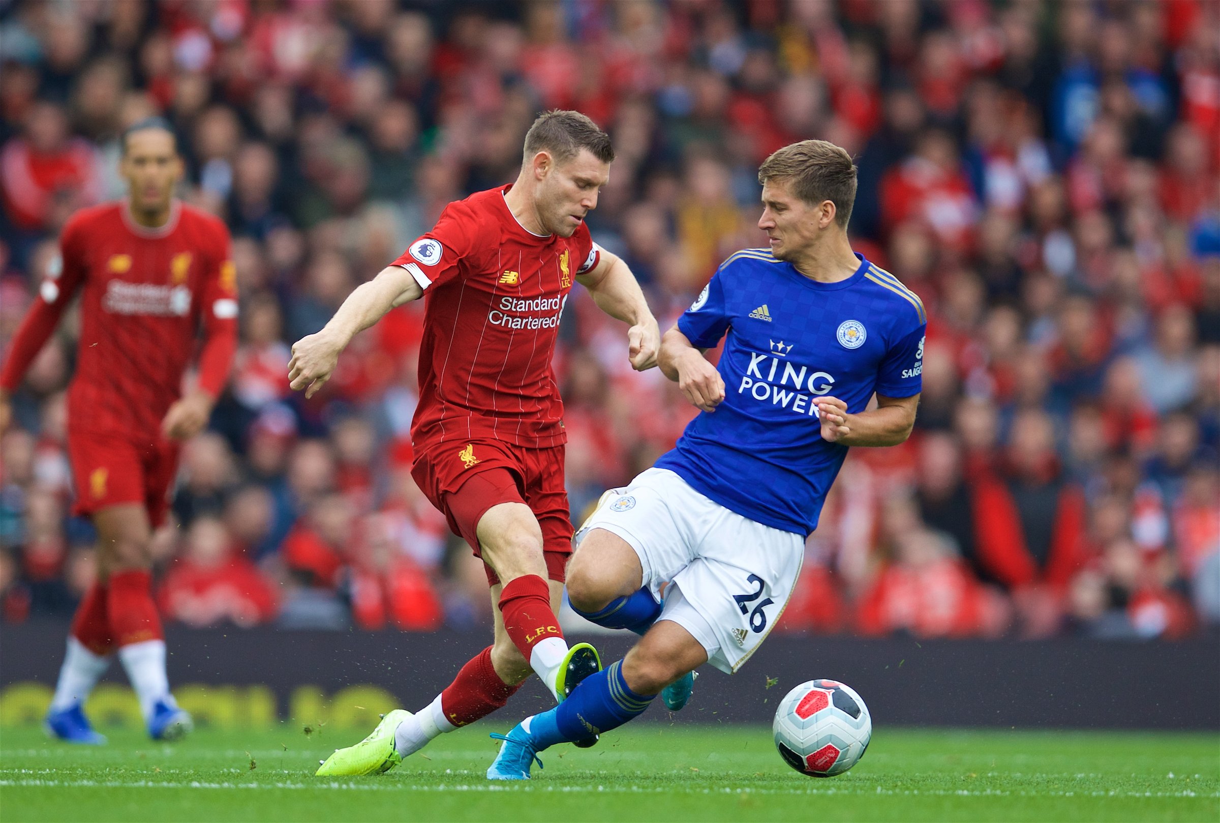 范佩西首次征召儿子进入费耶诺德比赛名单，但并未安排他出场（范佩西首次将儿子列入费耶诺德大名单，未获出场机会）