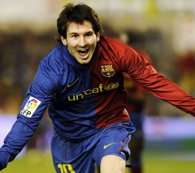 国少vs孟加拉国U17：万项、邝兆镭首发，赵松源替补（中国U17对阵孟加拉国U17：万项、邝兆镭先发，赵松源替补待命）